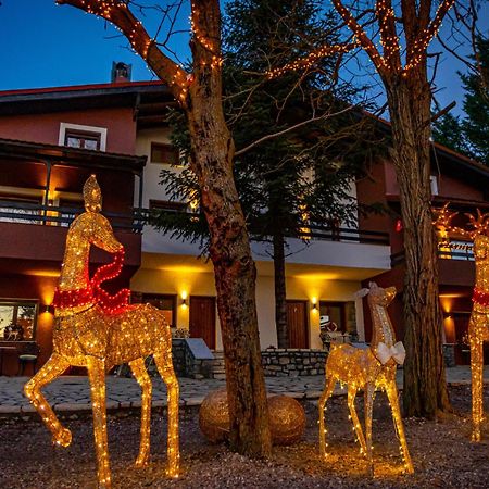 Отель Mz Reindeer Kalivia  Экстерьер фото
